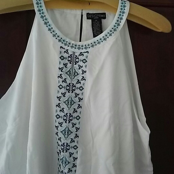 Design365 Dress - Picture 2 of 8